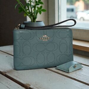 Coach Corner Zip Wristlet Marine (NWT)